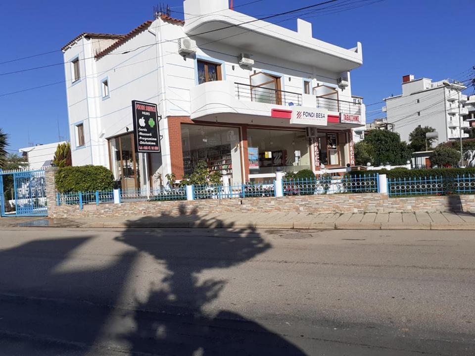 Vila Shuka Ksamil Sarandë エクステリア 写真