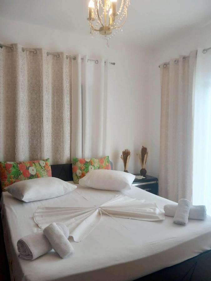 Vila Shuka Ksamil Sarandë エクステリア 写真