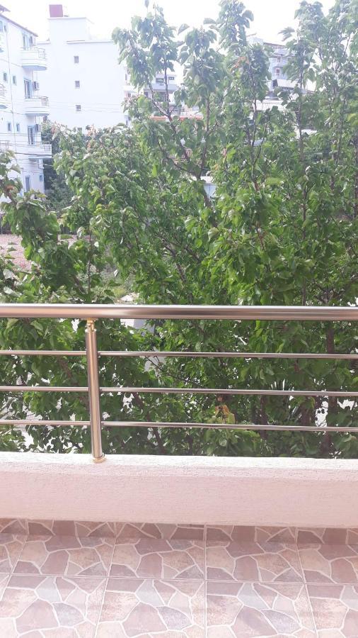 Vila Shuka Ksamil Sarandë エクステリア 写真